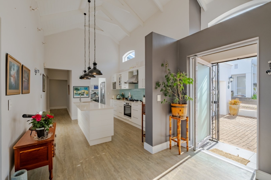 3 Bedroom Property for Sale in Chanteclair Western Cape